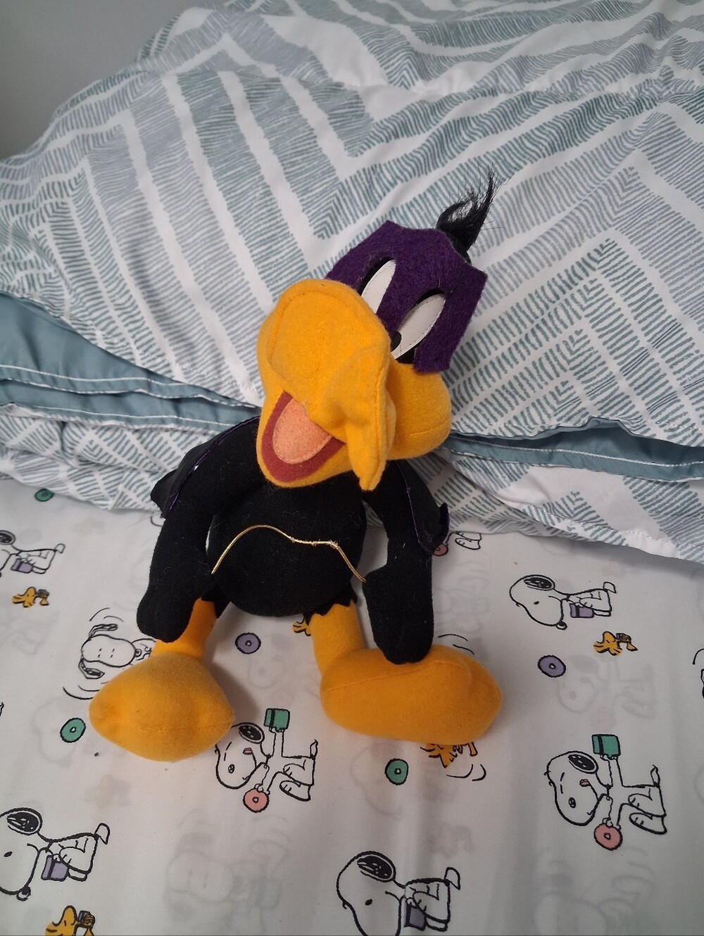Vintage 90s Looney Tunes Daffy Duck Superhero Halloween Costume Plush Stuff Toy